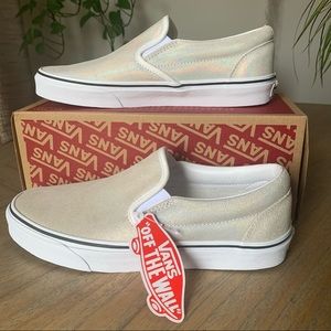 NWT! Vans Classic Slip On Shoes in Prism Suede! Women’s Size 9.5